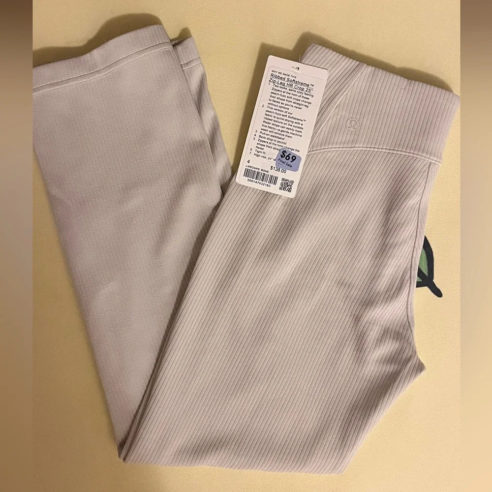 NWT Lululemon Ribbed Softstreme Zip-Leg High-Rise Cropped Pants 25" - Picture 2 of 7